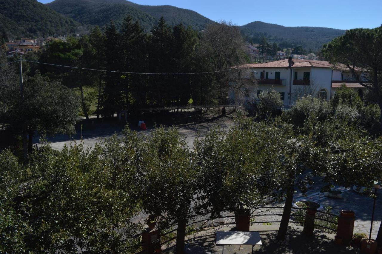 Hotel Il Poggetto Castellina Marittima Extérieur photo