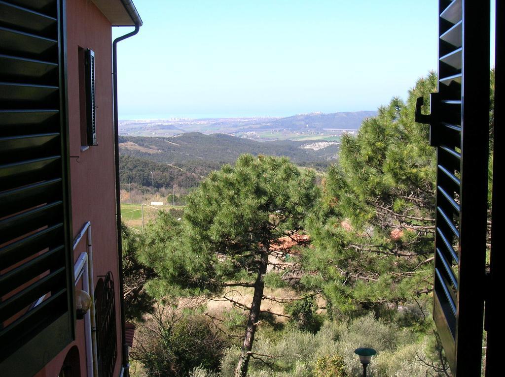 Hotel Il Poggetto Castellina Marittima Extérieur photo