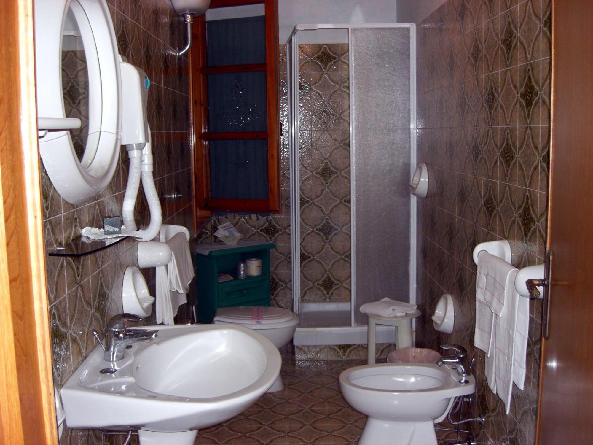 Hotel Il Poggetto Castellina Marittima Extérieur photo