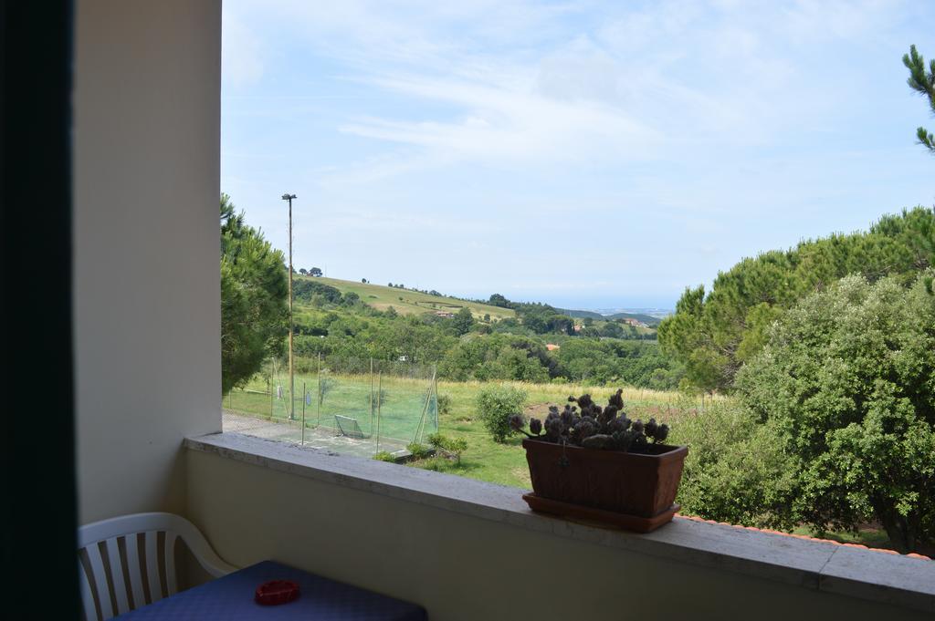 Hotel Il Poggetto Castellina Marittima Extérieur photo