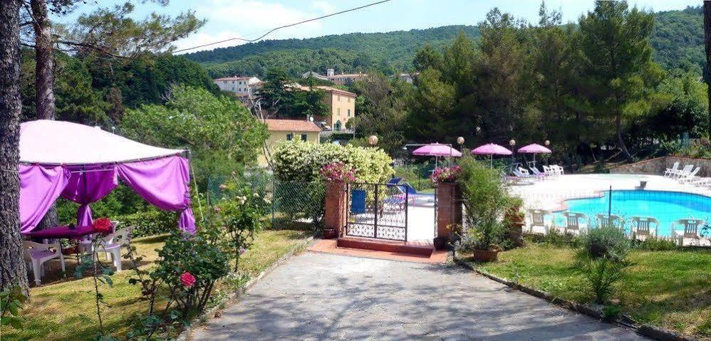 Hotel Il Poggetto Castellina Marittima Extérieur photo